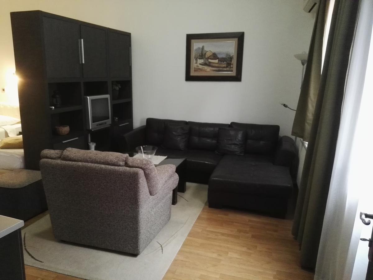 Guest House Amico Βράνιε Εξωτερικό φωτογραφία