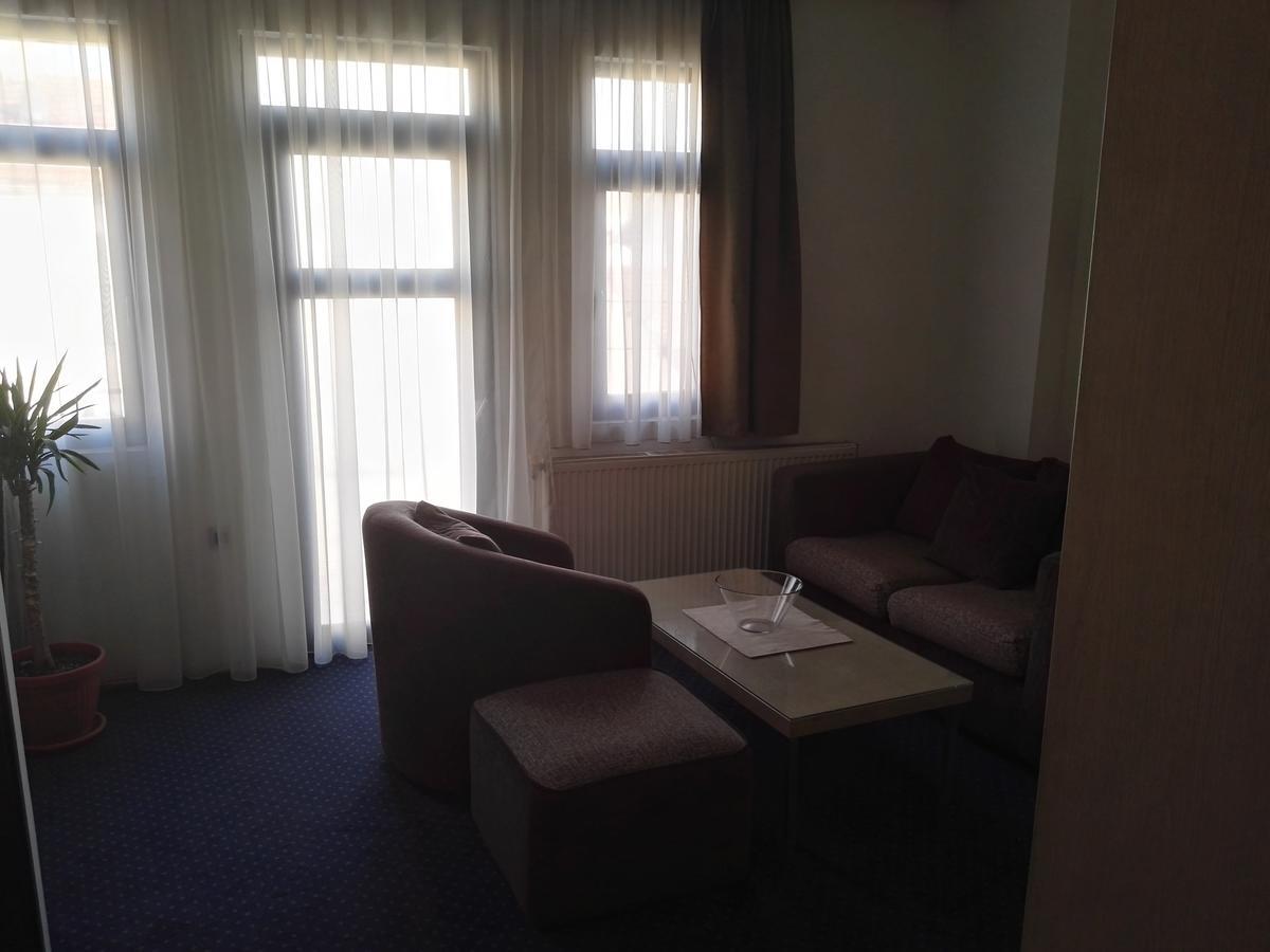 Guest House Amico Βράνιε Εξωτερικό φωτογραφία